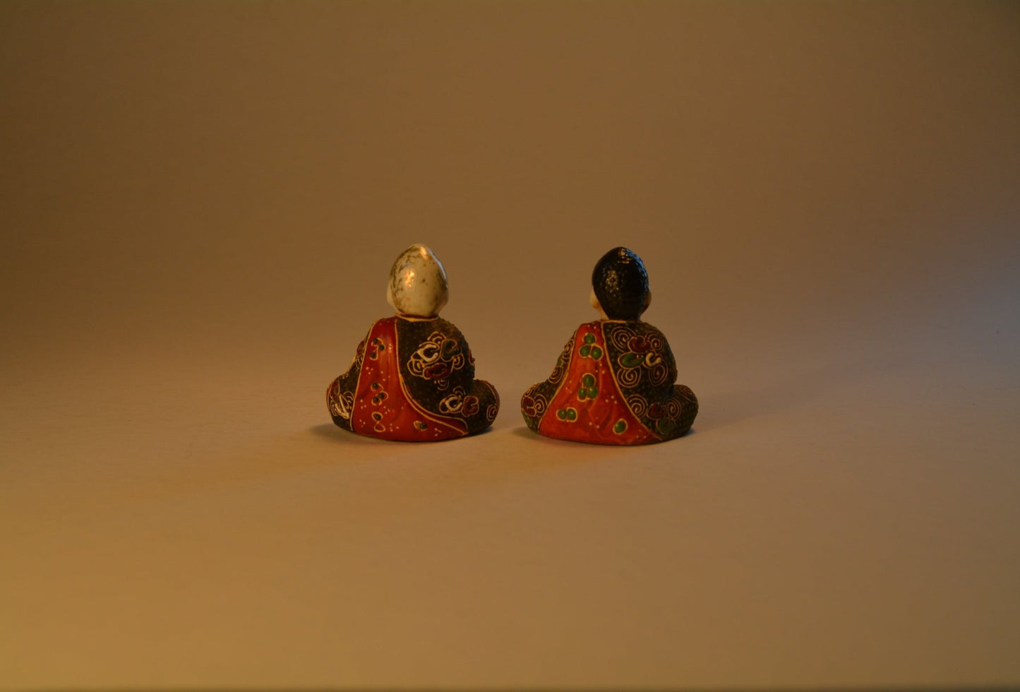 Japanese Satsuma Buddha statues | Japanse Satsuma Buddha beeldjes - antique-vintagedepot