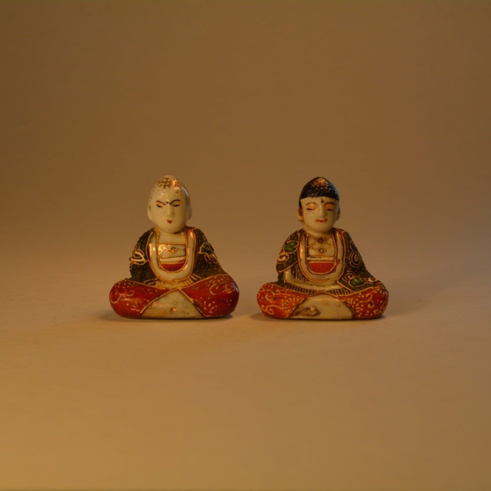 Japanese Satsuma Buddha statues | Japanse Satsuma Buddha beeldjes - antique-vintagedepot